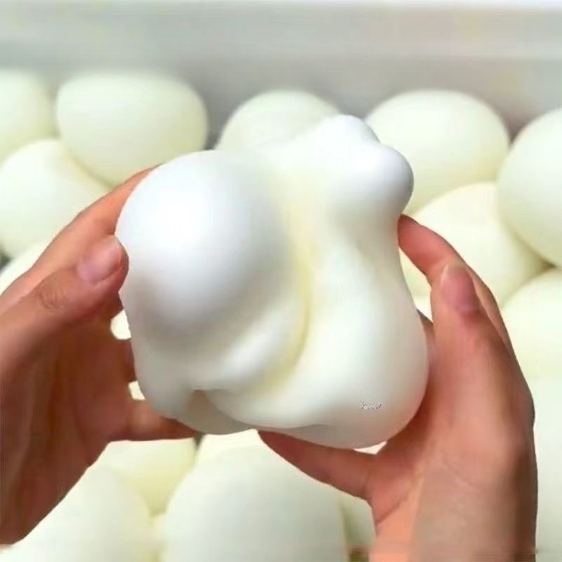 Sensory Fidget Toys - ลูกบอลบีบคลายเครียดรูปขนมปังขนาดใหญ่ ของเล่นบีบคลายเครียดแบบนุ่ม ของเล่นสัมผัสที่คืนรูปช้าๆ สำหรับผู้ใหญ่ ของขวัญเพื่อการผ่อนคลาย
