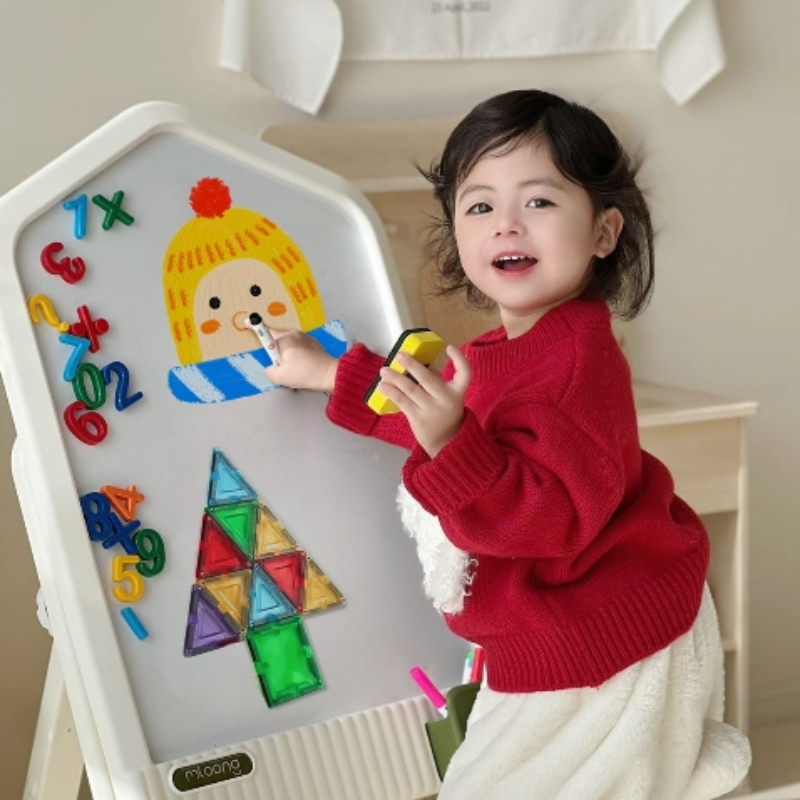 Kids Art Easel - กระดานวาดภาพแม่เหล็กสำหรับเด็ก กระดานดำแบบปรับได้ 3-in-1 กระดานเขียนและระบายสี สถานีศิลปะพับได้ ผลิตจาก